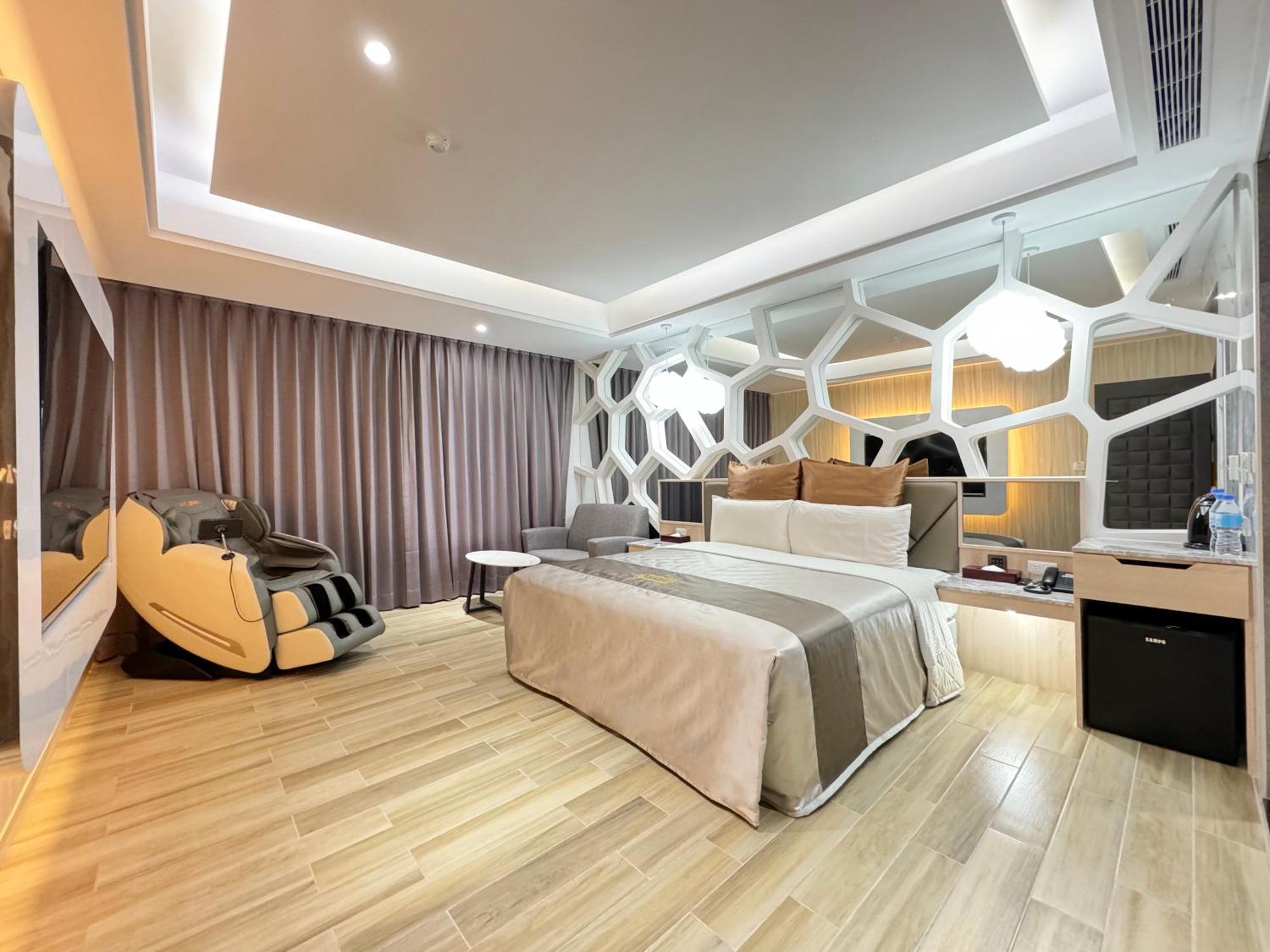Zj Motel Kota Hsinchu Bagian luar foto