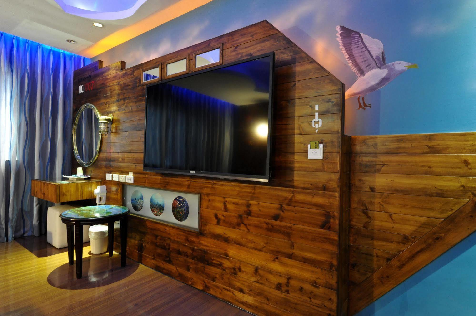Zj Motel Kota Hsinchu Bagian luar foto