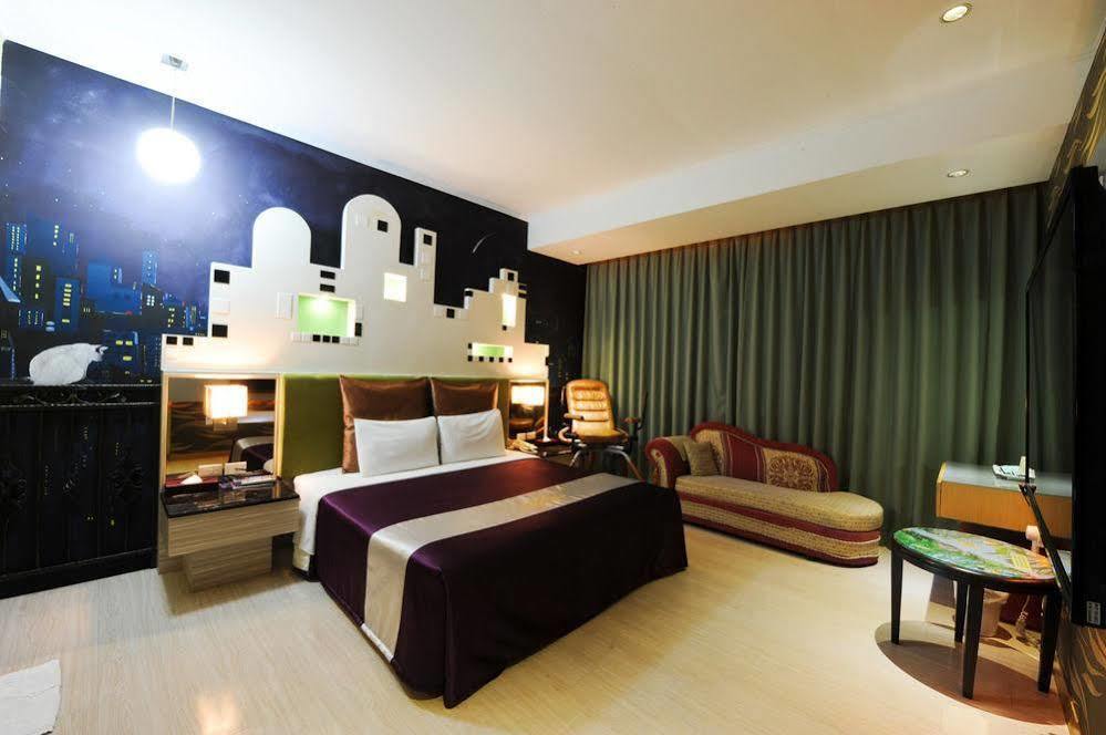 Zj Motel Kota Hsinchu Bagian luar foto