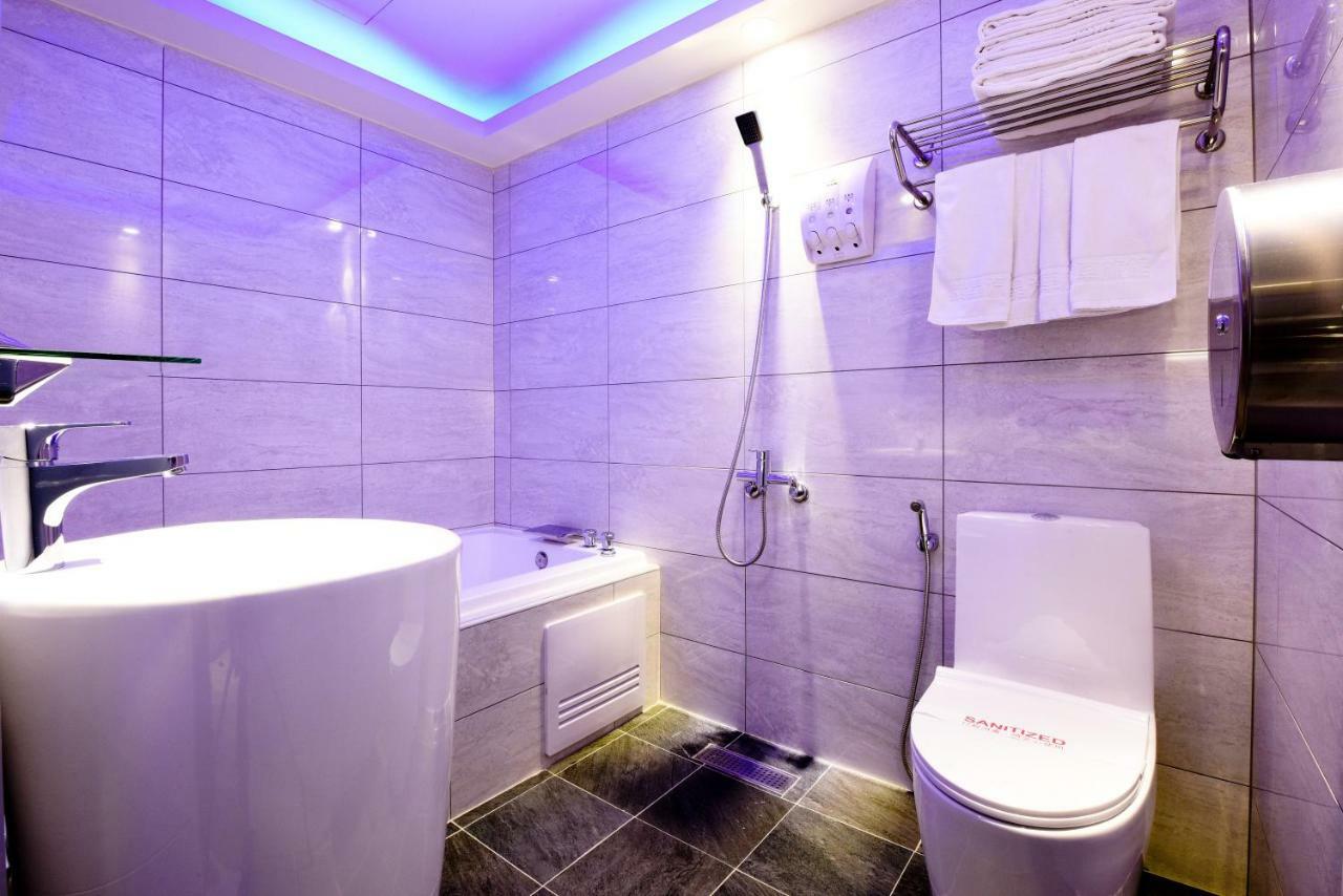 Zj Motel Kota Hsinchu Bagian luar foto
